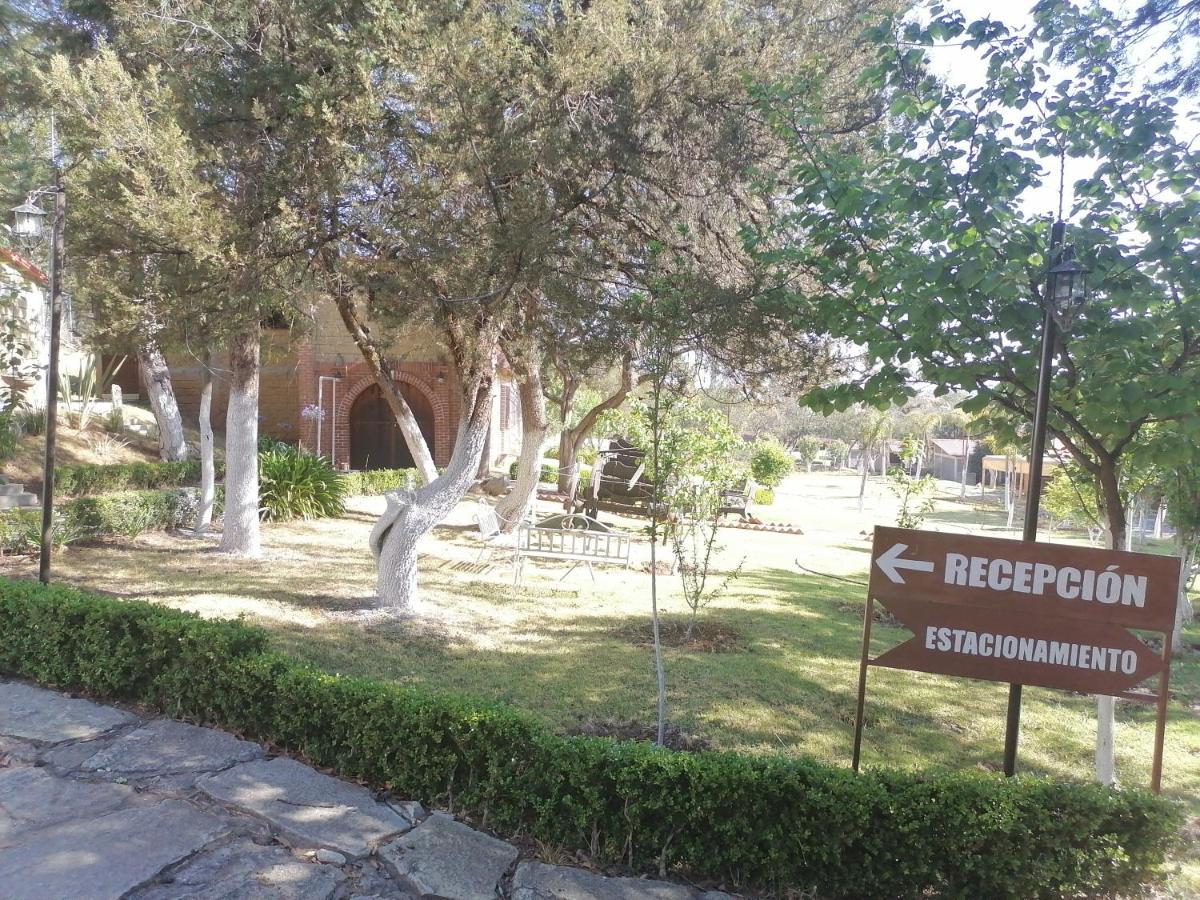 Casa Manning Y Salon La Troje Hotel Omitlan de Juarez ภายนอก รูปภาพ
