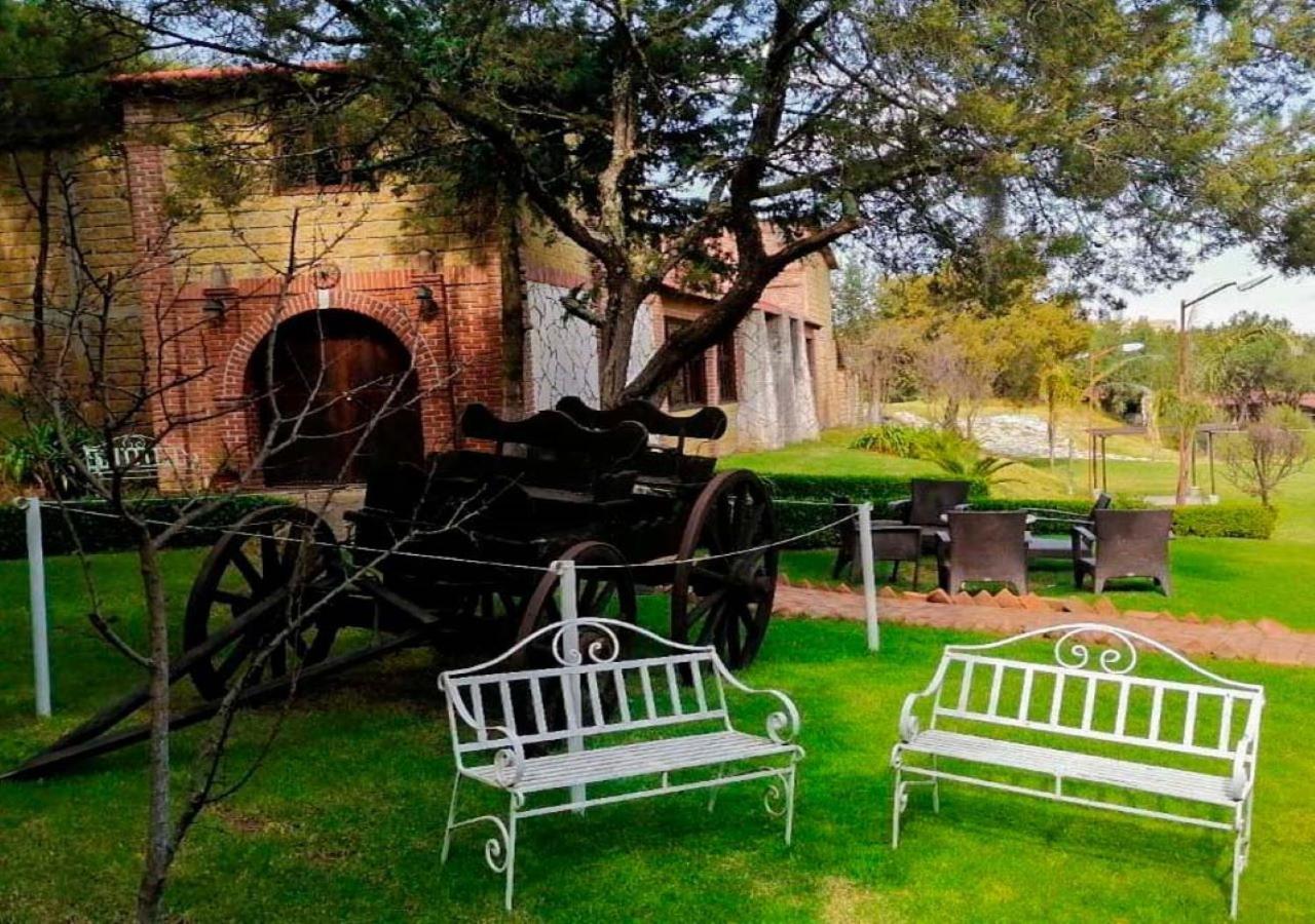 Casa Manning Y Salon La Troje Hotel Omitlan de Juarez ภายนอก รูปภาพ